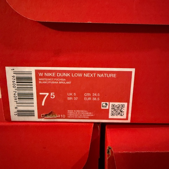 Nike Dunk Low Women’s - Picture 8 of 8